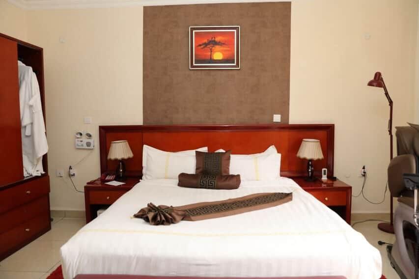 Welcome to Relaxly Modern Hotel Rooms and Services